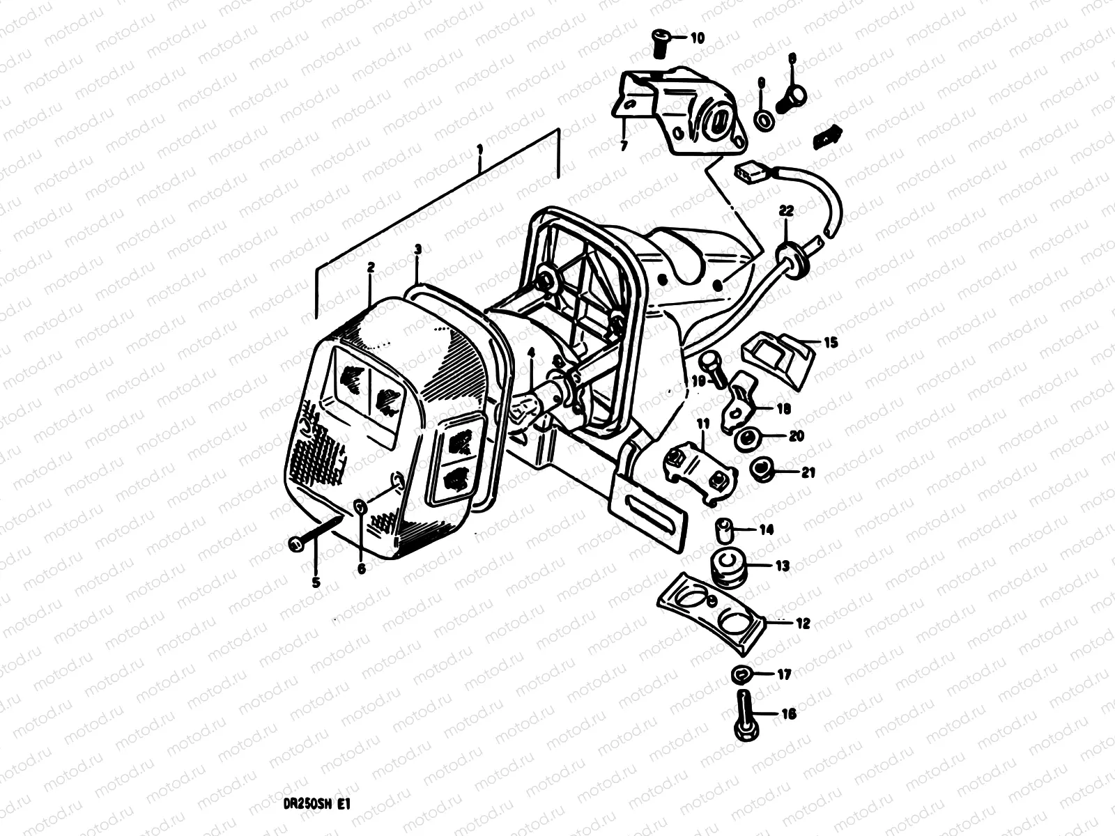 31 - REAR COMBINATION LAMP (E22)