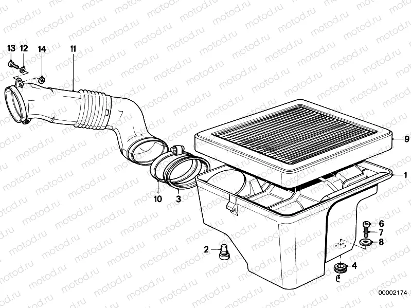 Bottom air cleaner housing/air cleaner