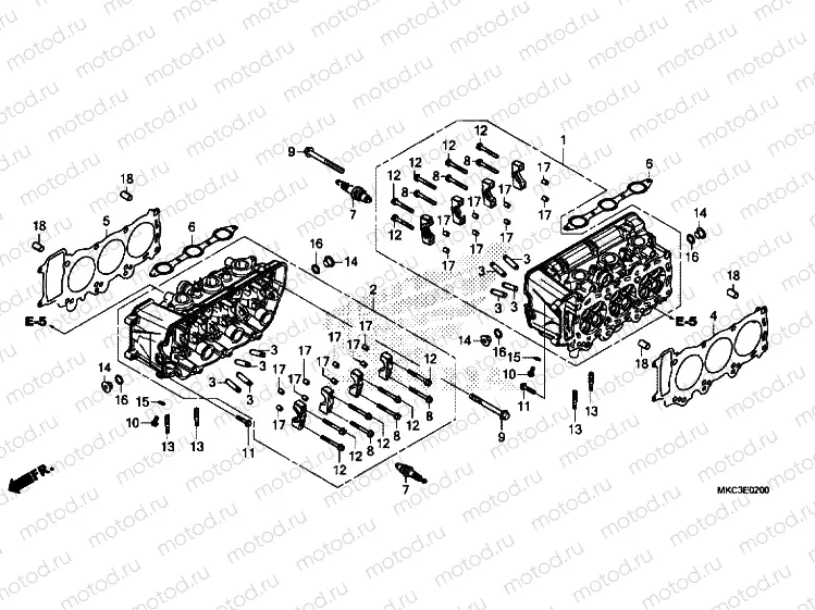 CYLINDER HEAD