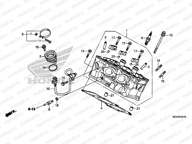 E-2-10 CYLINDER HEAD (REAR)