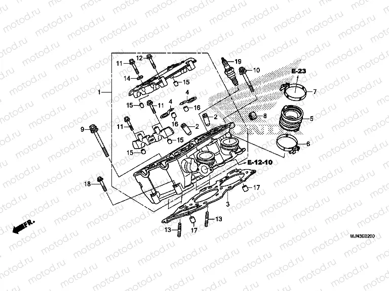 E-2 RIGHT CYLINDER HEAD
