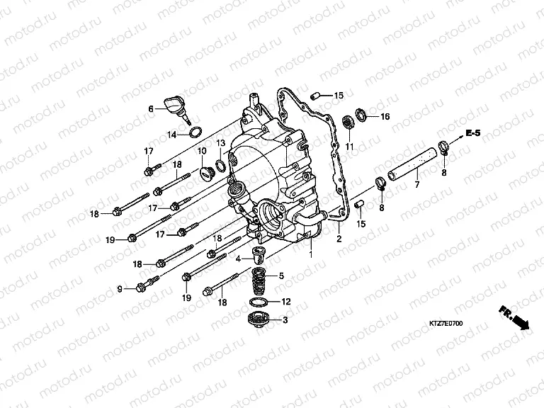 E-7 RIGHT CRANKSHAFT COVER