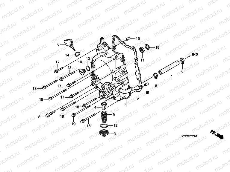 E-7 RIGHT CRANKSHAFT COVER