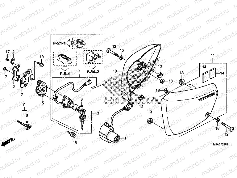 F-24-1 SIDE COVER (VT750S)