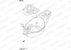 39 - HELMET BOX