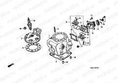 E-1 CYLINDER HEAD