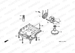 E-12 OIL TANK / OIL PUMP