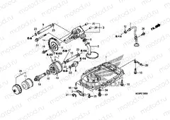 E-13 OIL PUMP / OIL TANK