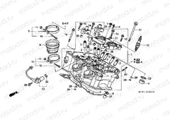 E-2-1 CYLINDER HEAD (REAR)