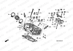 E-2-1 CYLINDER HEAD (REAR)