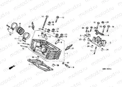 E-2-1 CYLINDER HEAD (REAR)