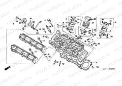 E-2 CYLINDER HEAD