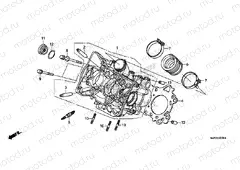 E-2 CYLINDER HEAD