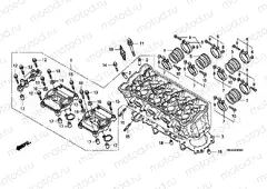 E-2 CYLINDER HEAD