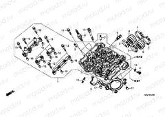 E-2 CYLINDER HEAD