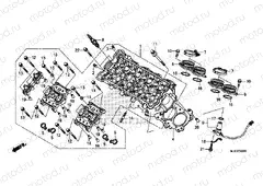 E-2 CYLINDER HEAD