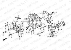 E-2 CYLINDER HEAD