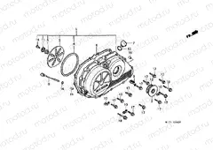 E-4 RIGHT CRANKSHAFT COVER