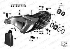 Rear wheel swinging arm