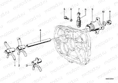 Shifting forks/speedometer pinion/output