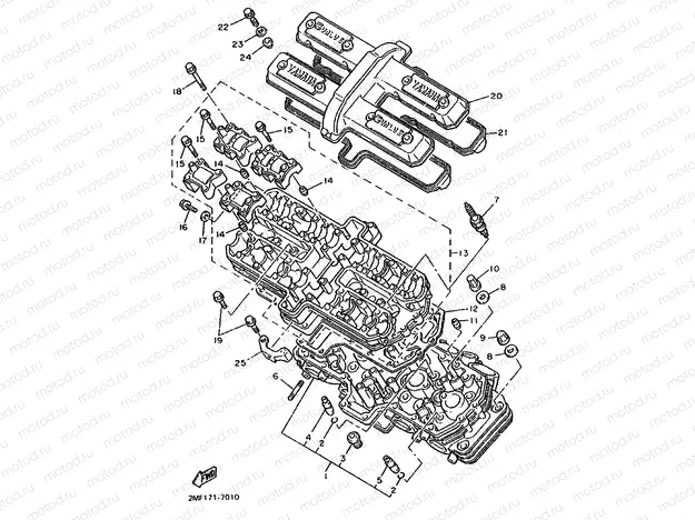 CYLINDER HEAD