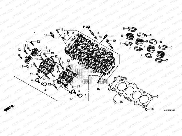 E-2 CYLINDER HEAD