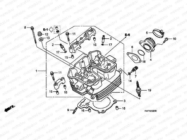 E-2 CYLINDER HEAD