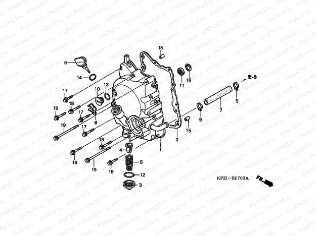 E-7 RIGHT CRANKSHAFT COVER